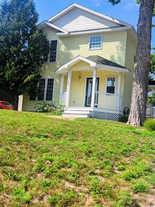 538 W Upton Ave