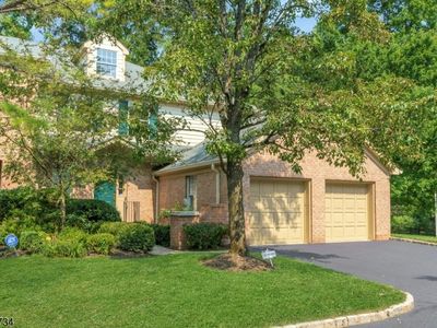13 Chadwell Pl