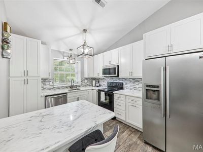 12948 Autumn View Dr