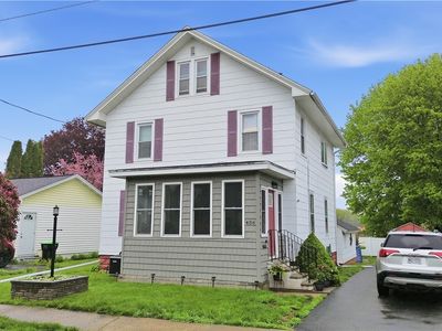 406 Lansing St