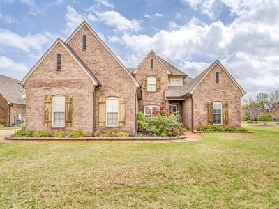 6328 Creekside Lake Dr