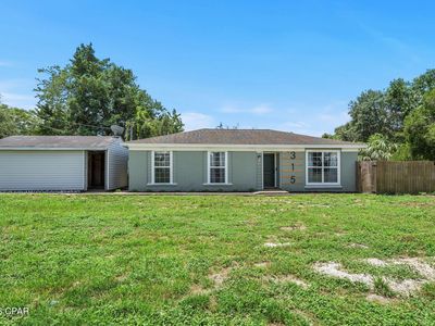 315 Twin Lakes Dr