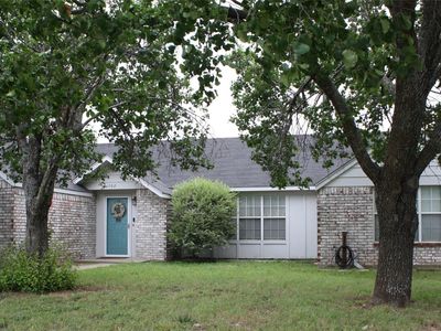 1102 Zahara St