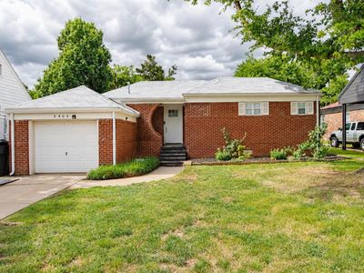2404 Cashion Pl