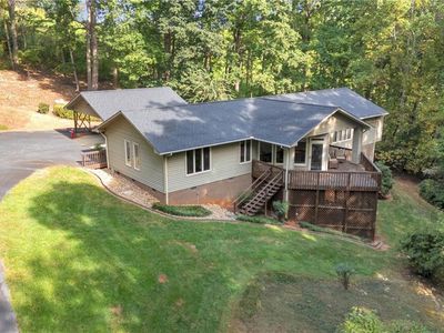 571 Horse Mountain Dr