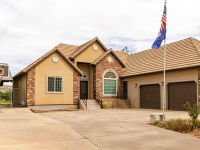 8040 N Onyx Ct