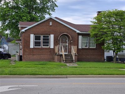 112 W 5th St
