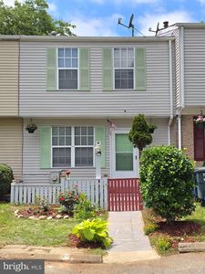 9105 Chesley Knoll Ct