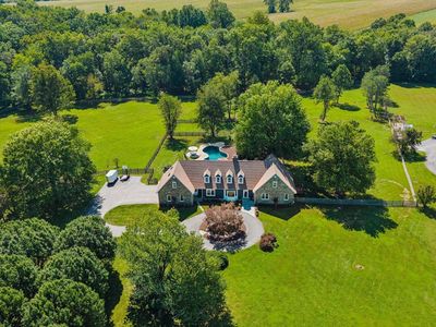 22400 Rolling Hill Ln