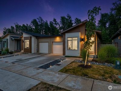 921 Sunseeker Lane