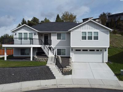 820 SW Blue Heron Ct