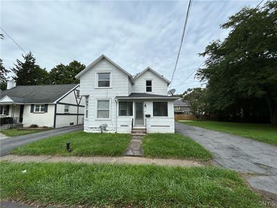 142 W Warrington Rd