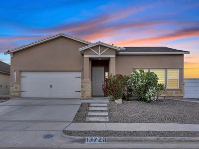 13729 Lago Vista Ave