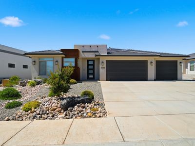 3039 Photinia Dr
