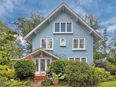 1110 Hagood Ave