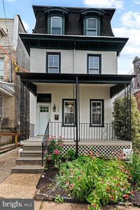 216 W Mount Pleasant Ave