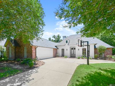 6042 Riverbrook Dr
