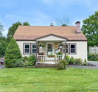 33 Hillside Ave