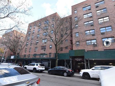 94-10 59 Avenue #5K