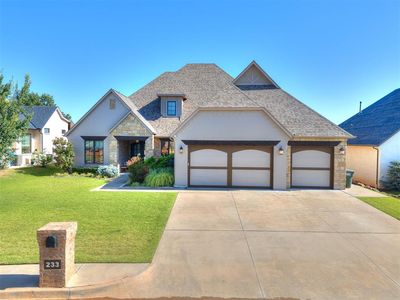 233 Saint Claire Dr