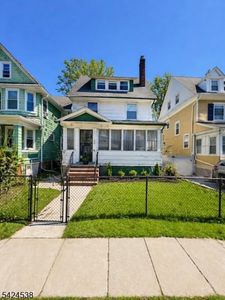 38 Emerson St