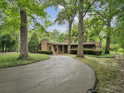 Property at 1161 Valley Rd, Lake Forest, IL