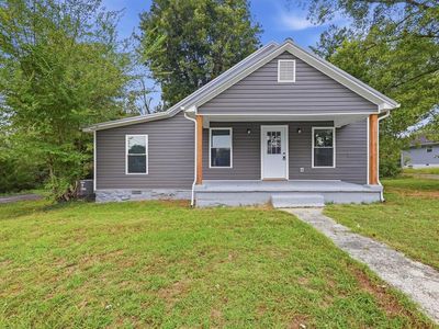322 W Everett St