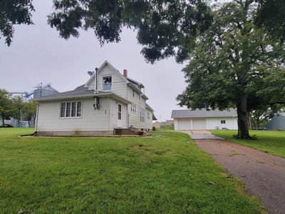 12 Main St