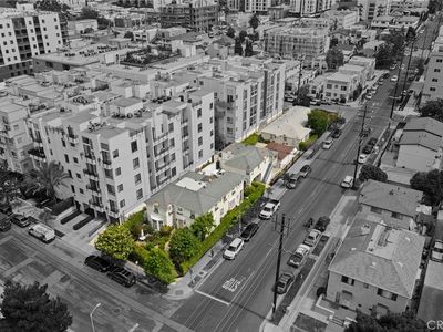 1056 S Serrano Ave