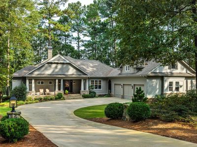 2591 Parrotts Pointe Rd