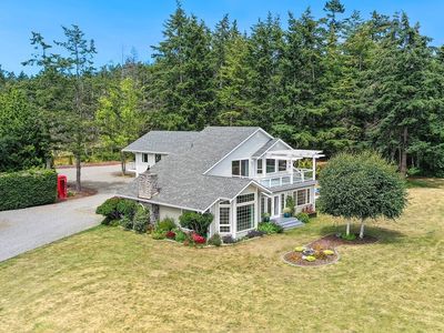 2288 Skycrest Drive