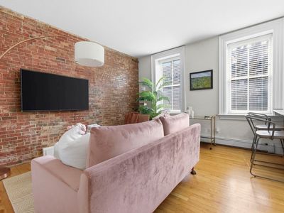 30 E Springfield St APT 2