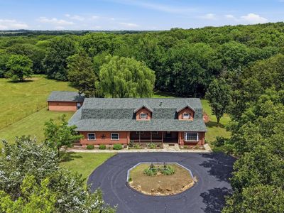 570 Roy Ayres Rd