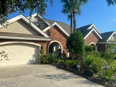 11 Gray Wolf Dr