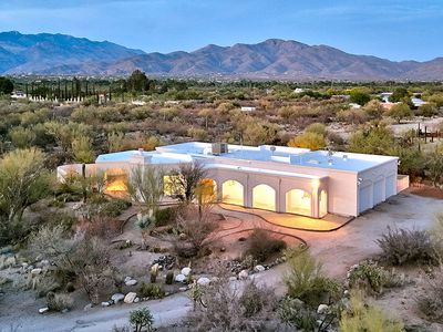 972 N Rancho Del Jefe Loop