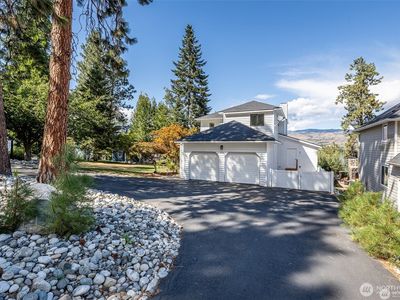 4124 Lakeview Place