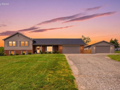 1313 Travis Dr