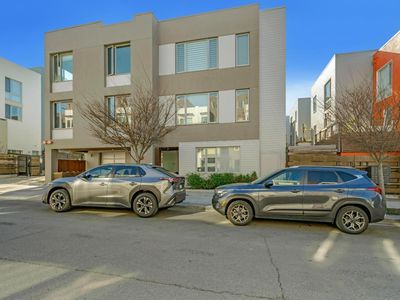 501 Hudson Ave #304