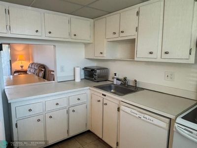600 NW 77th Ave UNIT 103