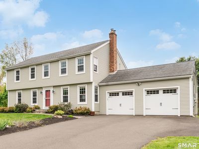 27 South Pond Circle