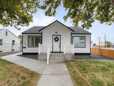 115 N 8th Ave