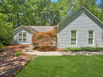 34 Dogwood Ln