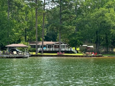 2297 Centerport Rd