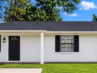 1832 McDonough Rd