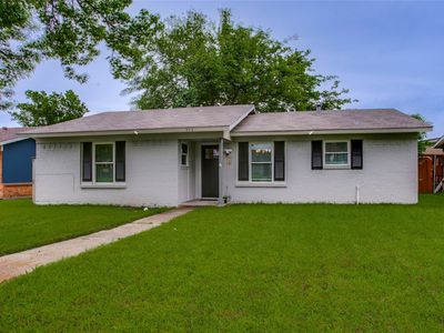 Property at 914 Meadow Mead Dr, Allen, TX