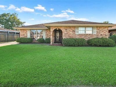 4726 Charlmark Dr