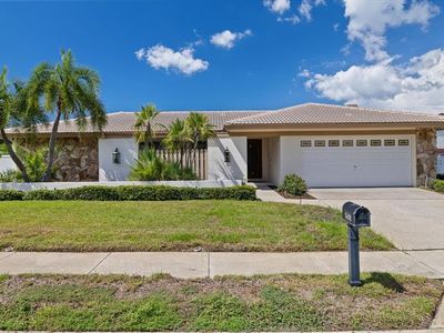 3104 BLUFFS DRIVE