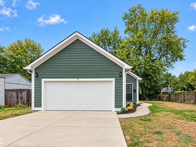 9920 Maurine Dr