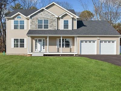9 Coleen Ct