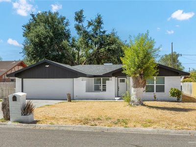302 Stacie Ln